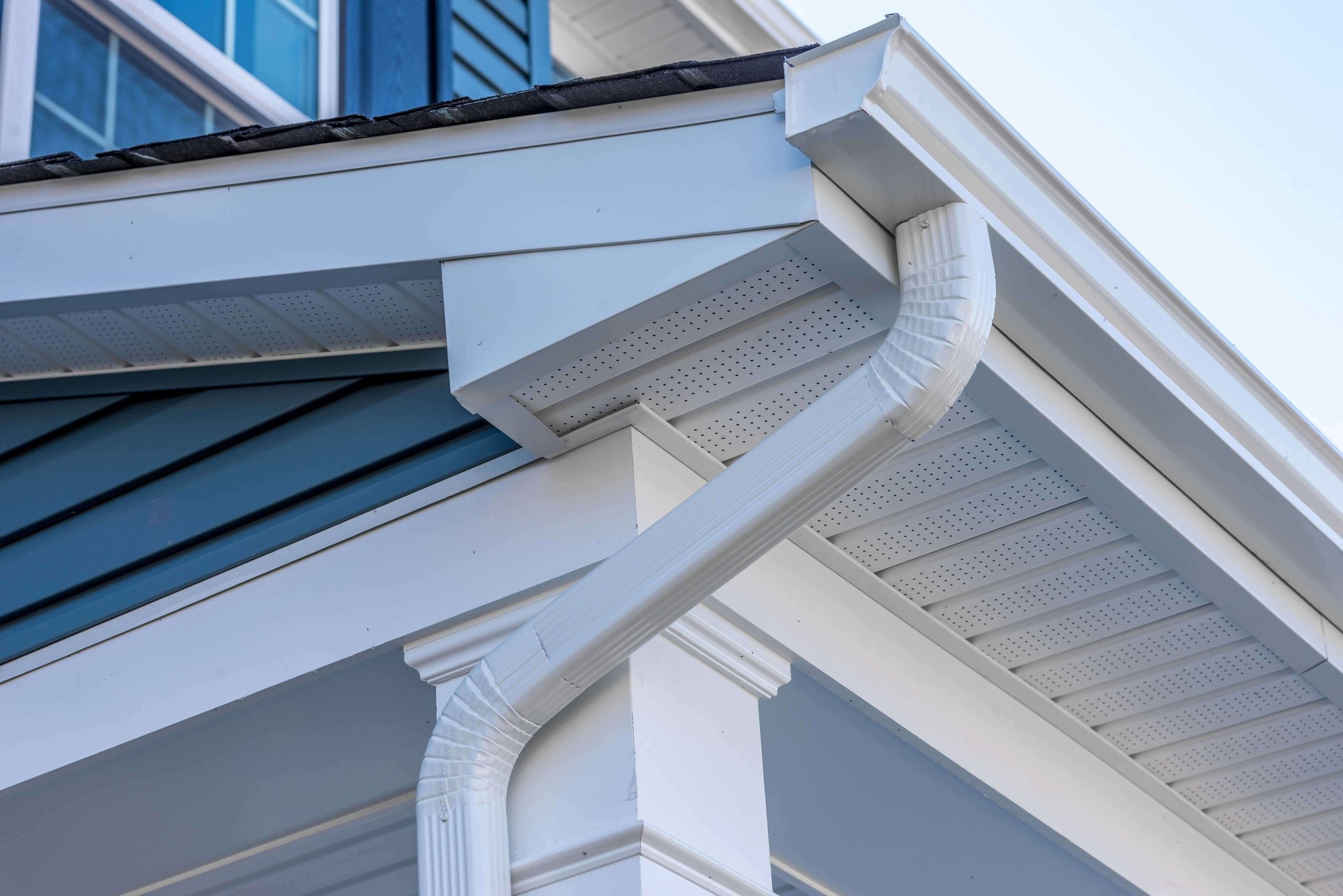 Cheap and durable vinyl gutters installation in Clayton
